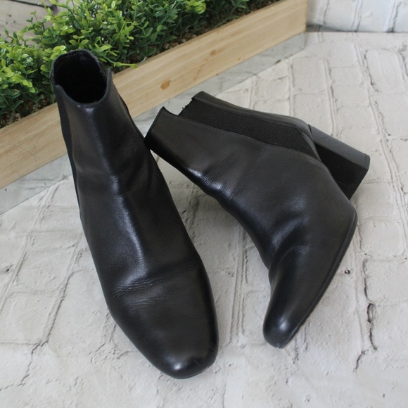 Zara Shoes - Zara Leather Ankle Boots Block Heel Stretch